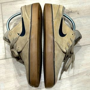 Nike SB Janoski size 9